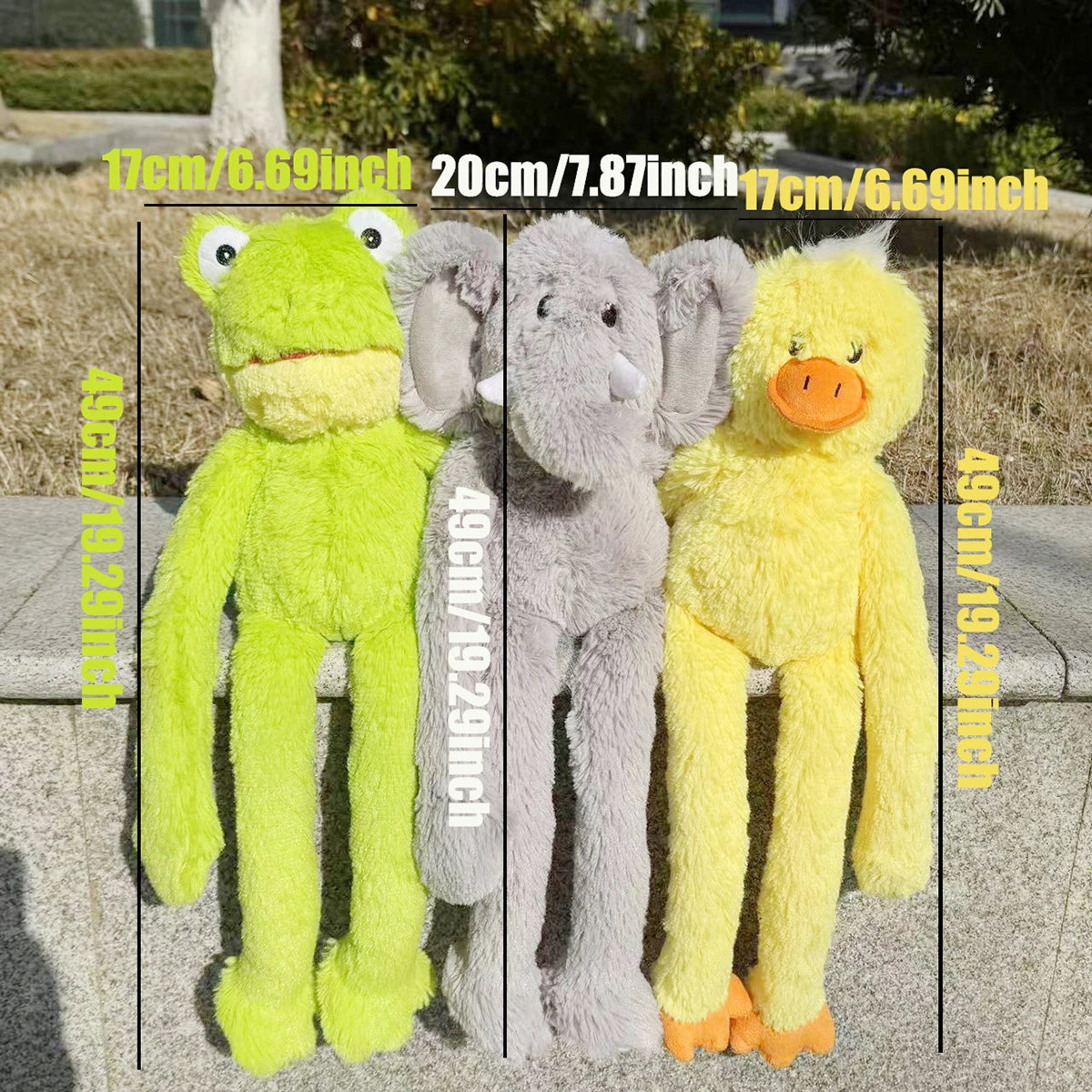 Pet dogs squeeze, squeak, cute chickens, frogs, elephants, plush toys accompany all kinds of dogs, big, medium, small
